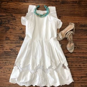 Rachel Roy White Sleeveless Dress Lace Hem - SZ 8
